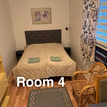 Center, Private With Kitchen Or Entire 88m2 דירה *